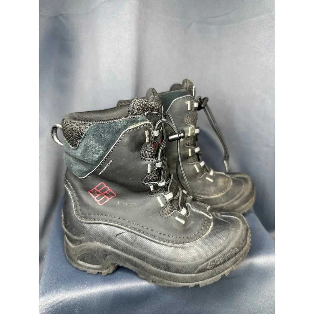 Columbia Waterproof Winter Boots Black 200g Insulation Toggle Laces Kids Size 1
